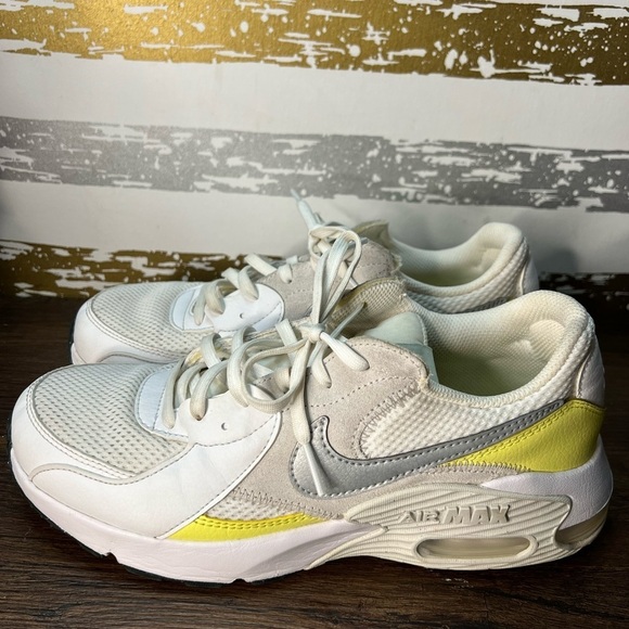 Shoes - Nike Air Max Excee